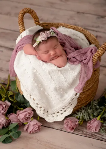 Gallery image-18 for Newborn